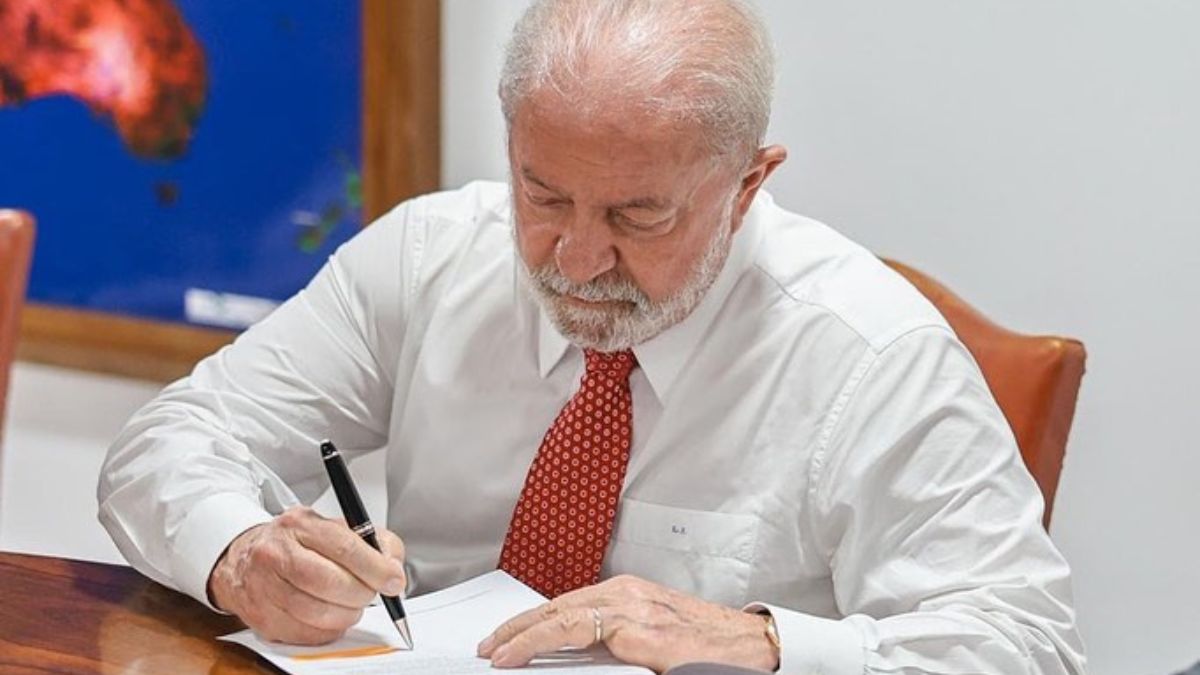 Multas de trânsito irão custear carteira de habilitação de graça