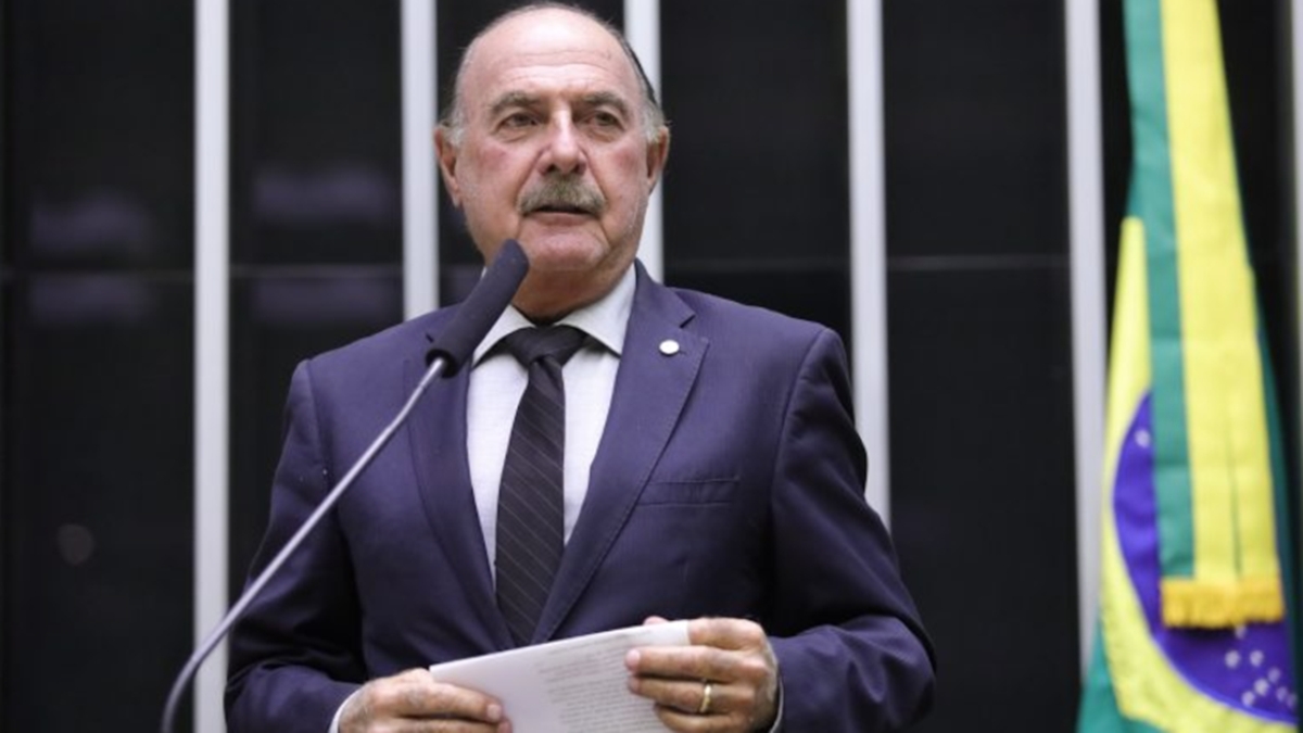 Deputado deve deixar o União Brasil para concorrer à Casa Alta