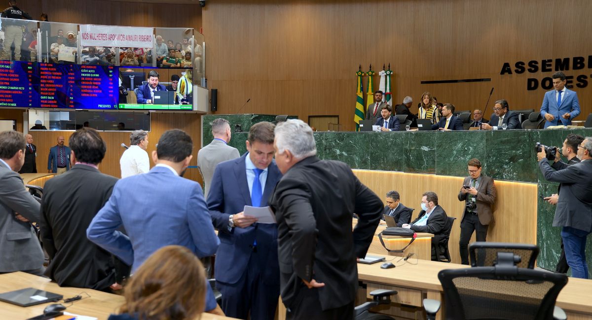Parlamentares devem votar assunto em definitivo na próxima terça-feira, 3