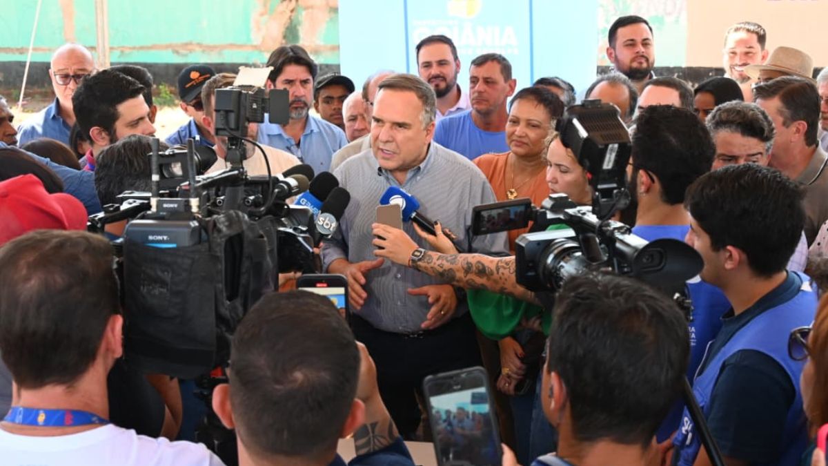 Prefeito Sandro Mabel explica detalhes do programa