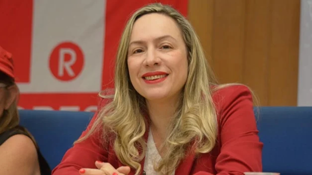 Adriana Accorsi vai assumir a presidência do PT Goiás
