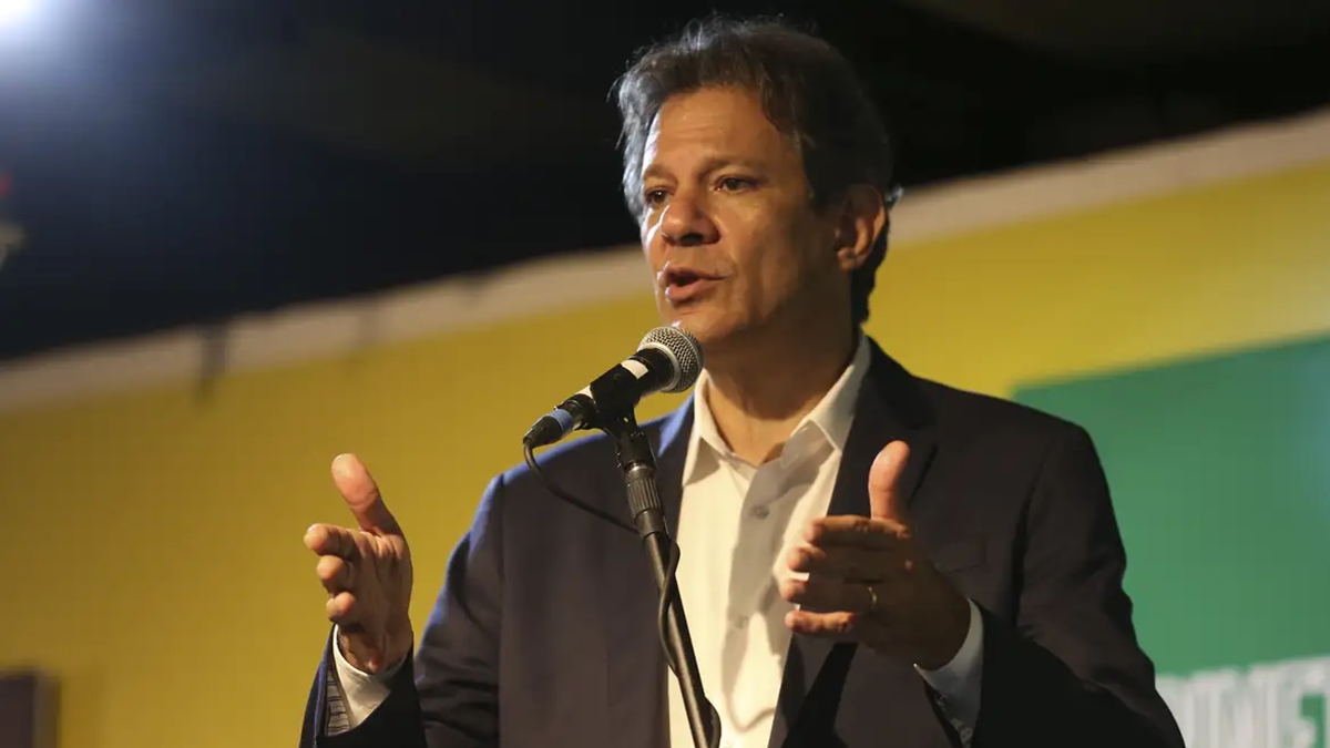 Também está prevista a tributação de 5% do Imposto de Renda (IR) sobre títulos isentos