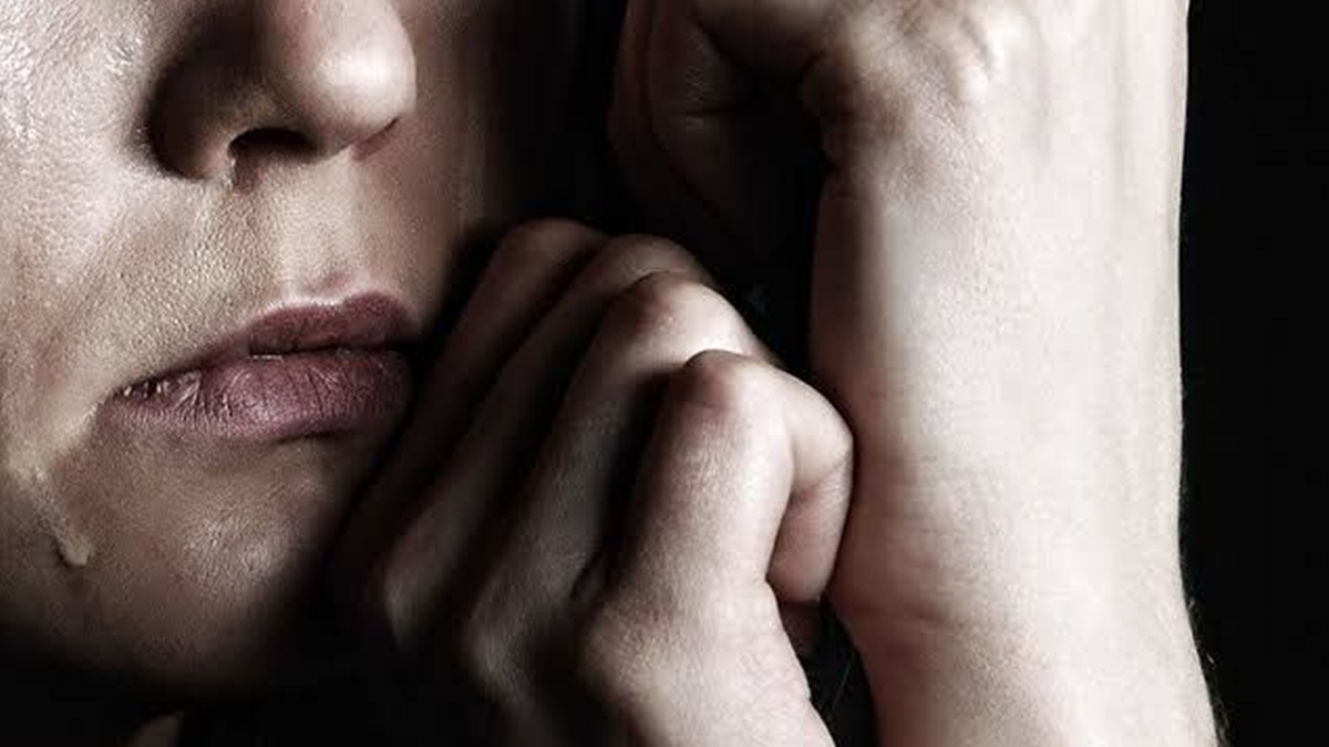 Câmara de Goiânia aprova programa de reconstrução dentária para mulheres vítimas de violência