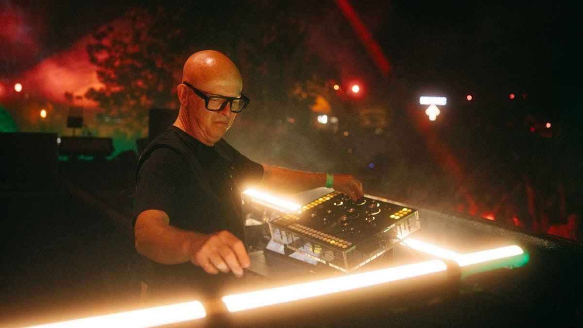 Maior nome do live techno mundial, DJ alemão Stephan Bodzin se apresenta em Pirenópolis