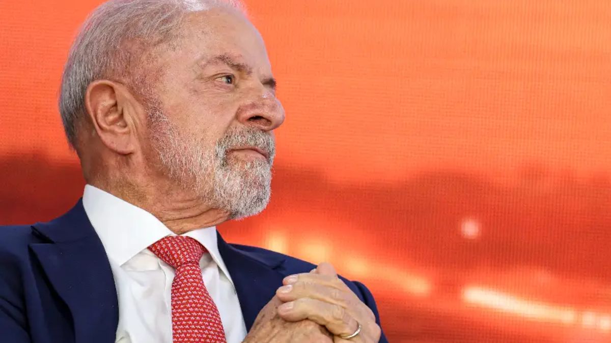 Lula sanciona alterações no Código Penal e endurece penas para roubo de celular, latrocínio e outros crimes; confira lista