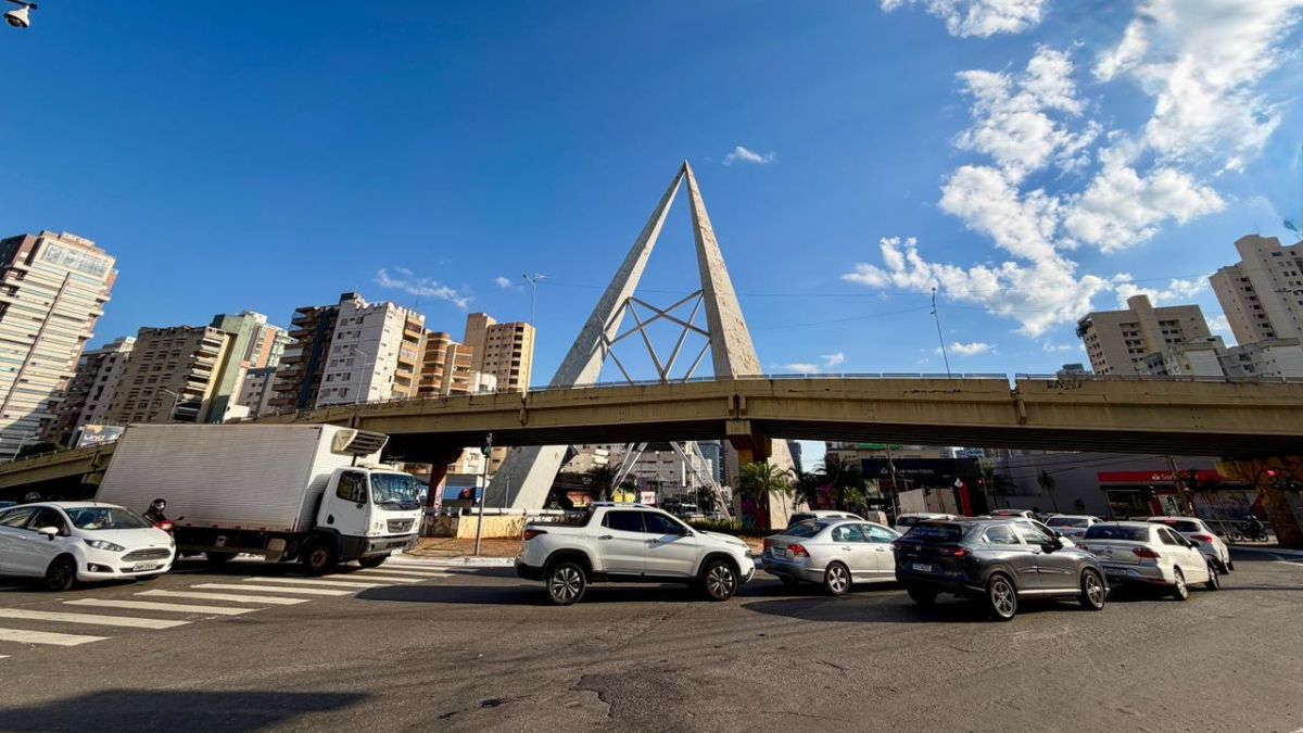 Obras no Monumento dos Dois Marcos alteram trânsito nas avenidas 85 e T-63 durante feriado