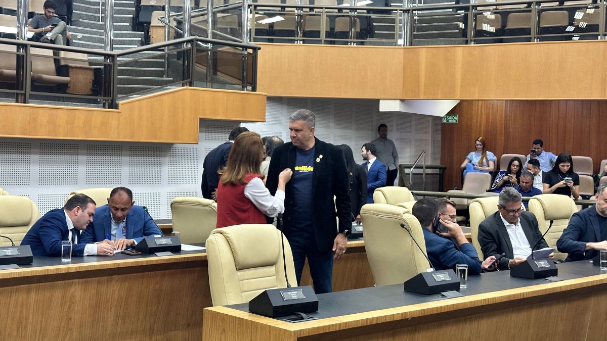 Câmara derruba veto de Mabel à concessão de auxílio-locomoção para administrativos da Educação